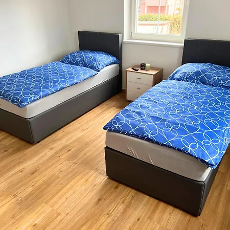 Apartmán Monteurzimmer- & Wochenzimmer *